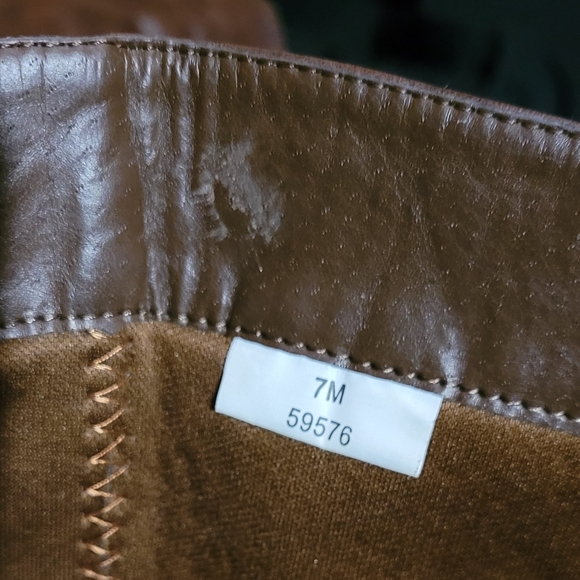 ☆ 3 for $20: Brown  Boots 👢 - Picture 3 of 4